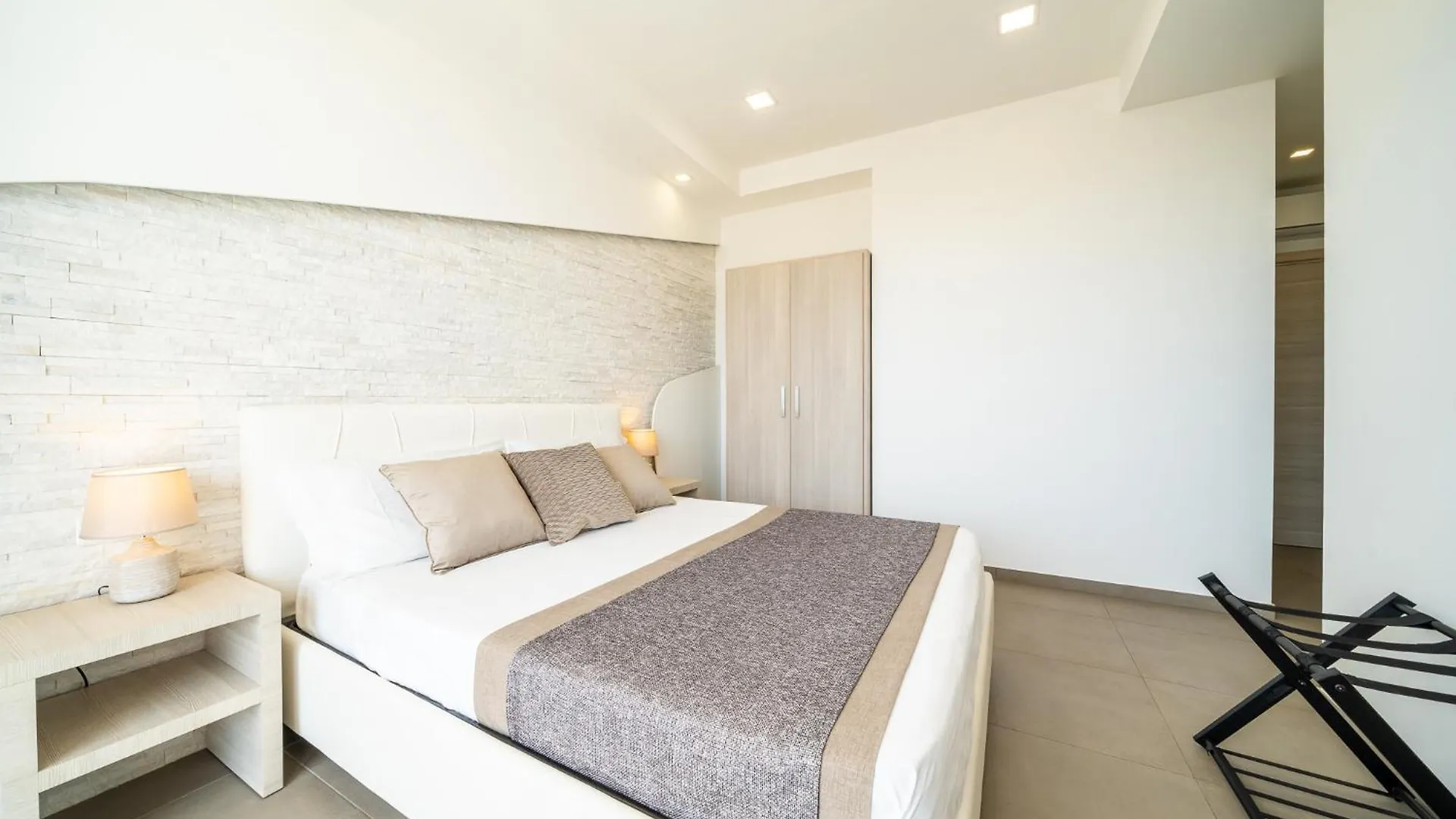 Poseidon Rooms Cagliari 0*,  Italien