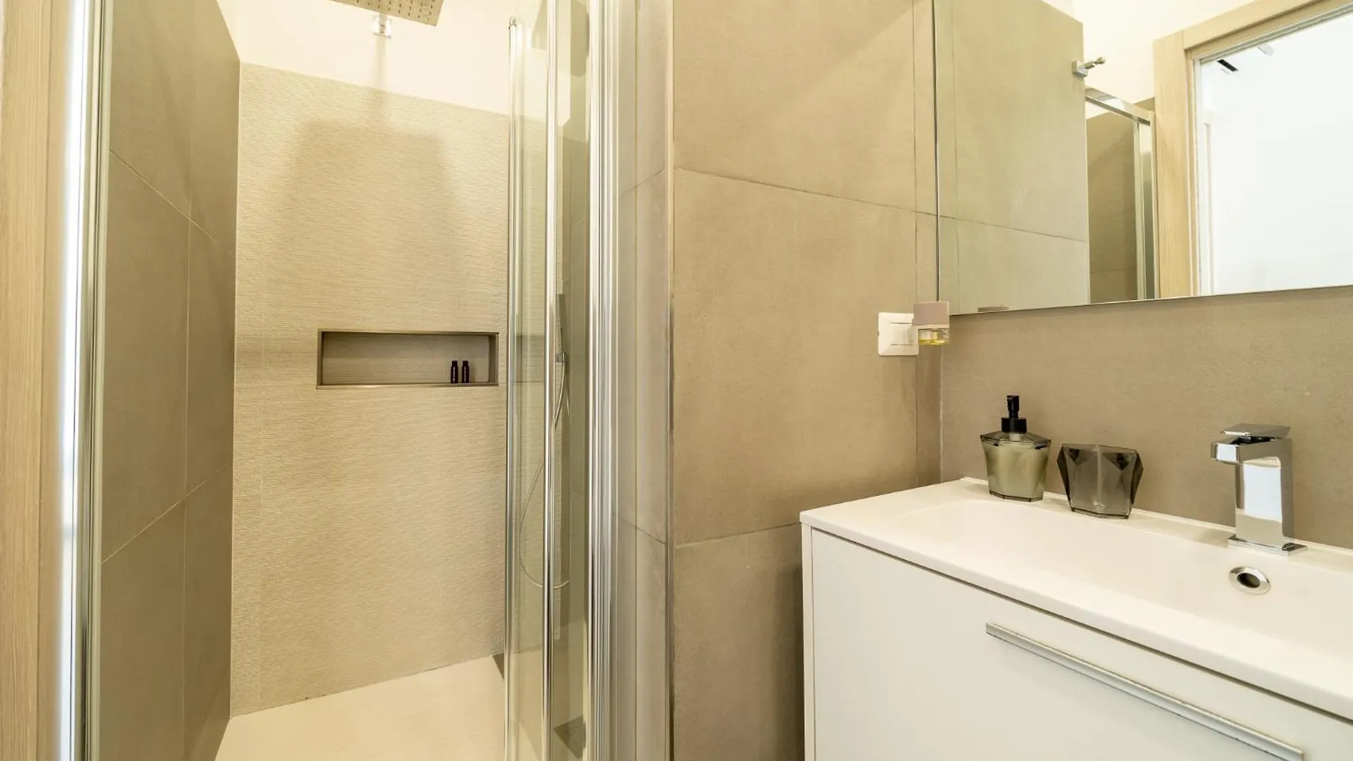Poseidon Rooms Cagliari Pensjonat